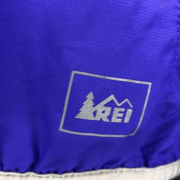 REI Lightweight Vented Windbreaker M - Picture 5 of 11